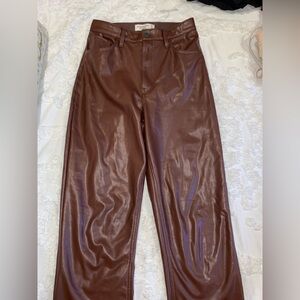 90’s Straight Ultra High Rise Curve Love Vegan Leather Pant Abercrombie